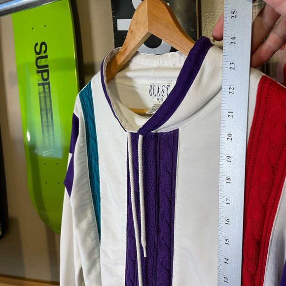 Women’s Vintage 80's BLAST Brand Woven Wide Neck White, Red, Purple, & Turquoise - Picture 4 of 6